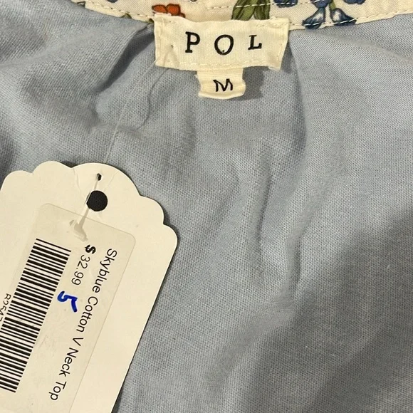 NWT POL Sky Blue Cotton V-Neck Top - Picture 2 of 4